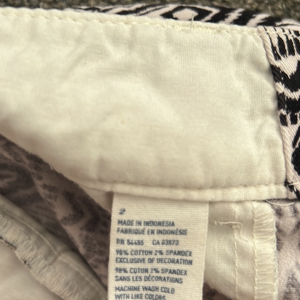 Shorts - Picture 4 of 4